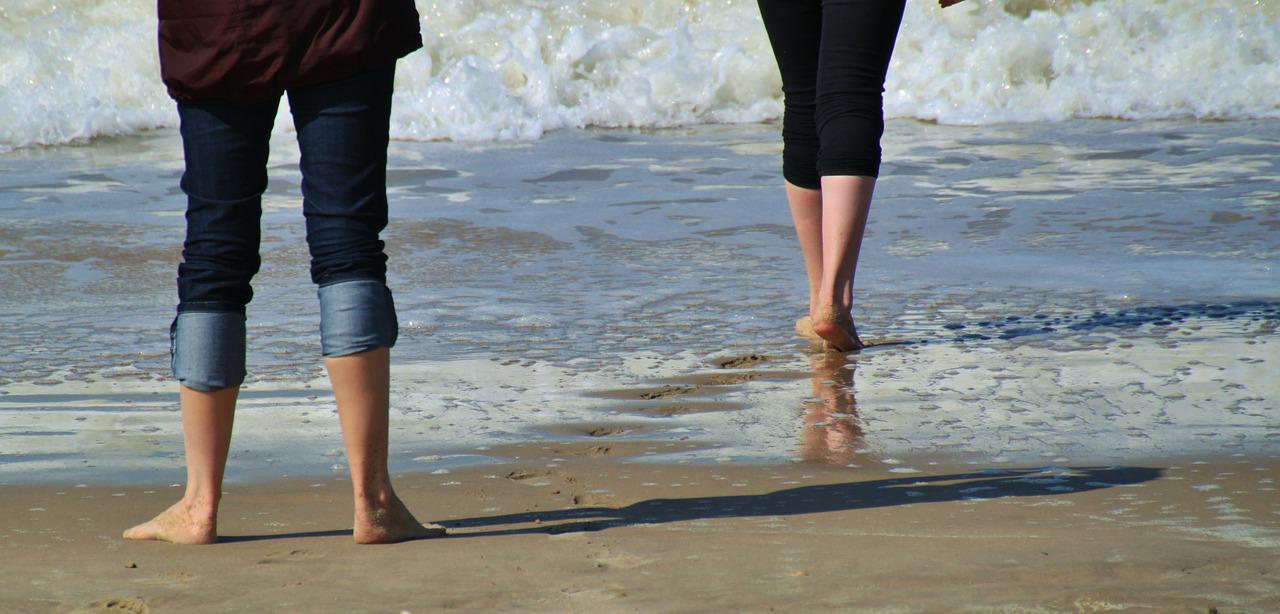 Piedi! Attenzione alle passeggiate in spiaggia